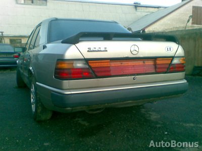 MercedesBenz W124 Saloon 1988